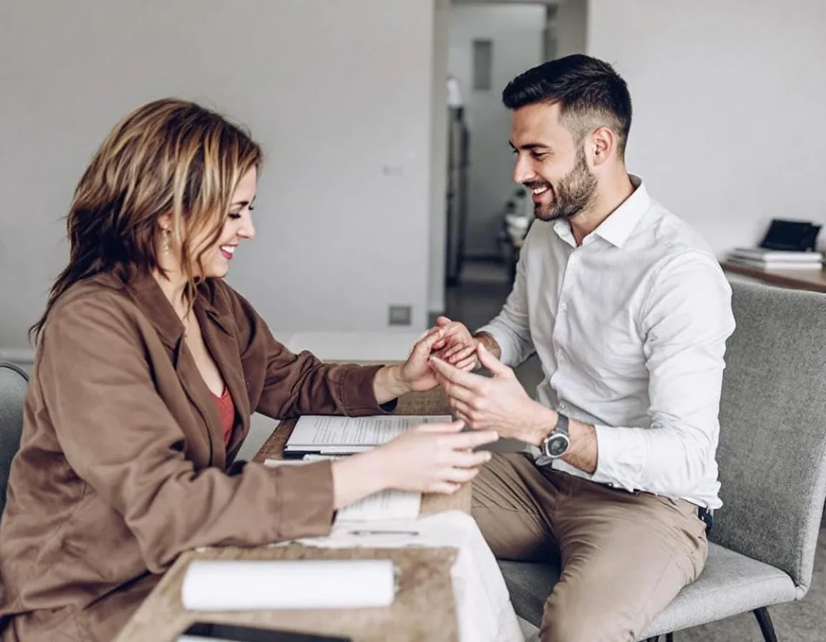 Régimes Matrimoniaux : Le Guide Essentiel pour Entrepreneurs en Quête du Choix Optimal